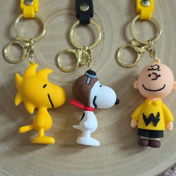 Snoopy Keychains - Set Of 3 - Picture 2 of 8